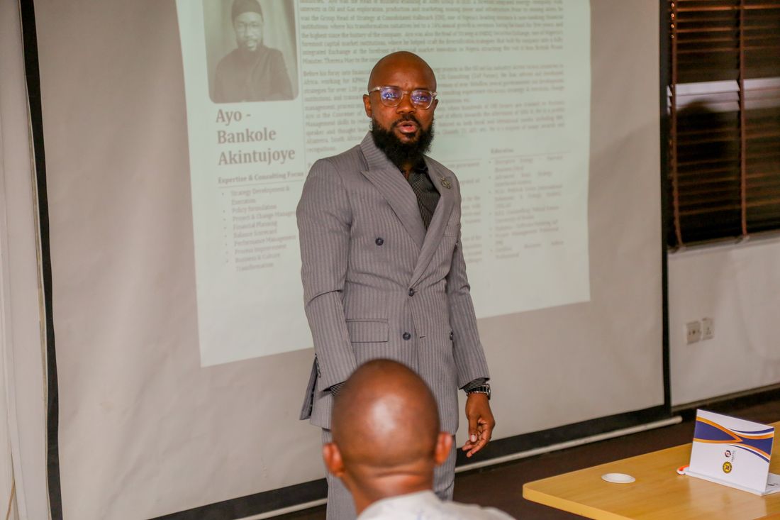 Trafto facilitator leading a strategic training workshop